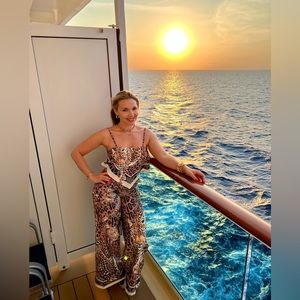 Exotic animal print two piece set for vacations